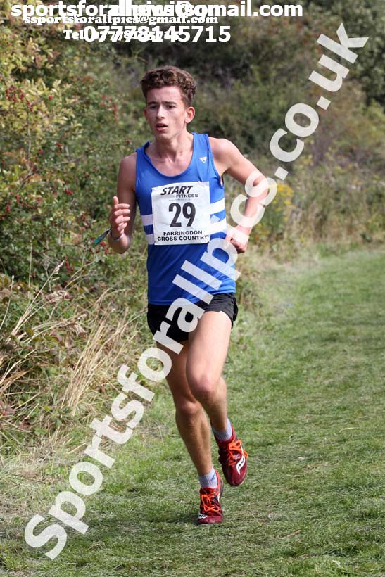 Senior mens and veteran relays, Sunderland Harriers Cross Country Relays, Farringdon, Sunderland . Photo: David T. Hewitson/Sports for All Pics